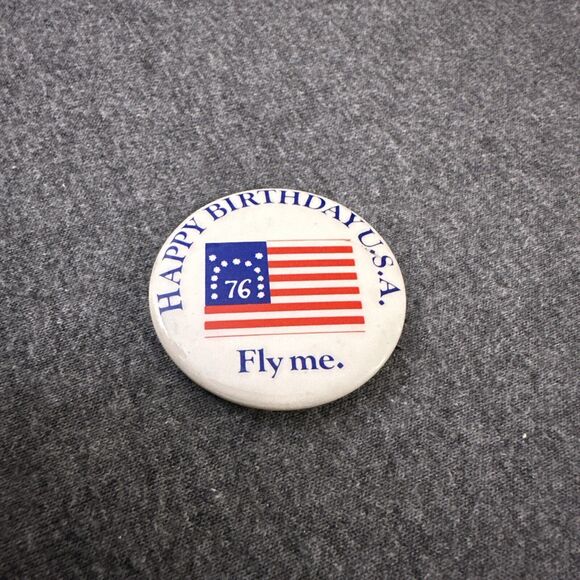 Vintage PAN AM Airlines 1976 HAPPY BIRTHDAY USA Bicentennial Employee Button Pin - Picture 1 of 3